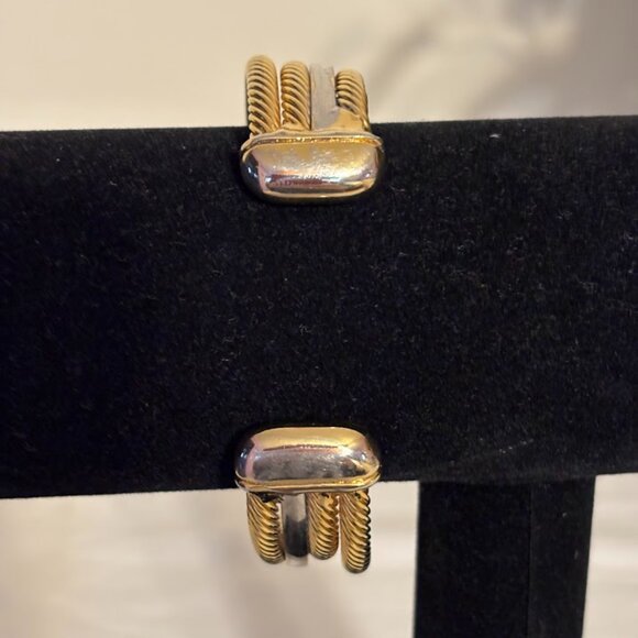 Beautiful Gold and Silver Interwind Bracelet for any occasion - Picture 2 of 16